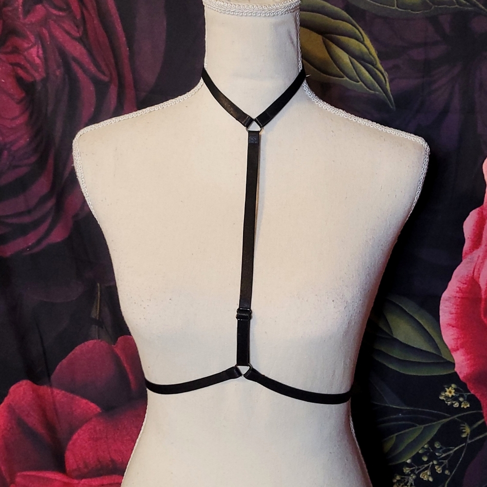 Strappy Harness with Adjustable Elastic Straps NWOT